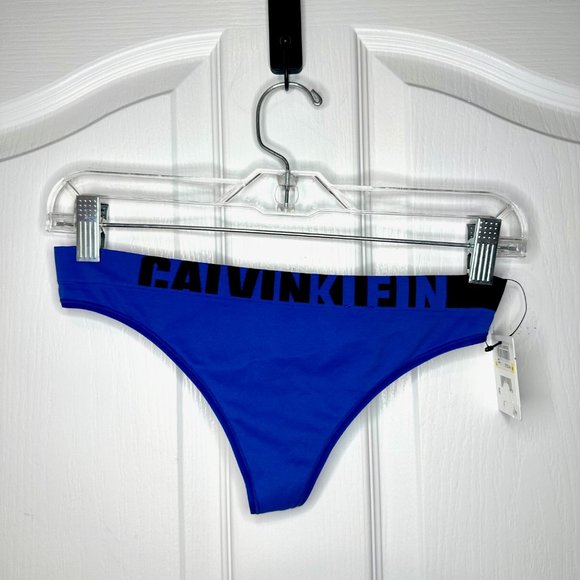 Calvin Klein Seamless Logo Demi Bra & Thong Underwear 36D/Medium Set - Picture 2 of 14